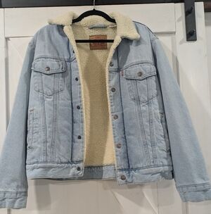 Levi's Denim Jacket with Cream Sherpa Lining